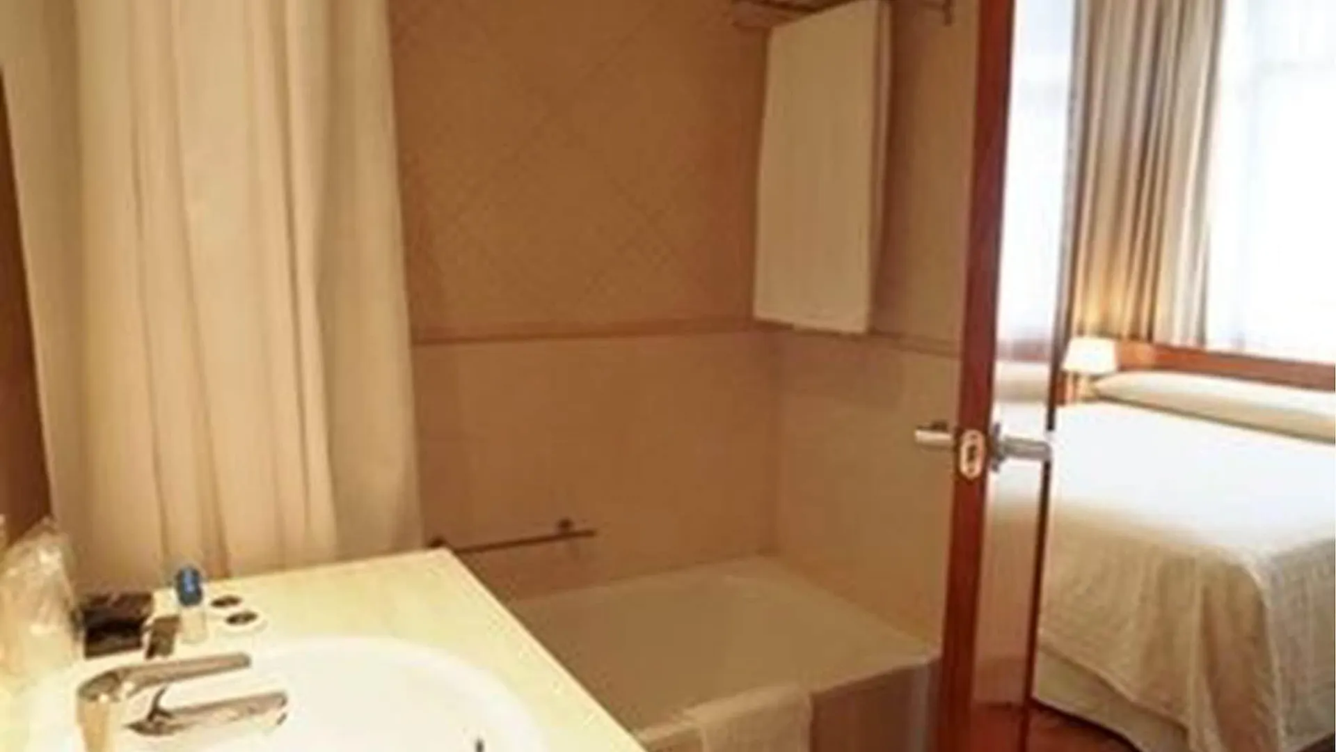 Itc Barcelona By Soho Boutique Hotel 2*,  Spain
